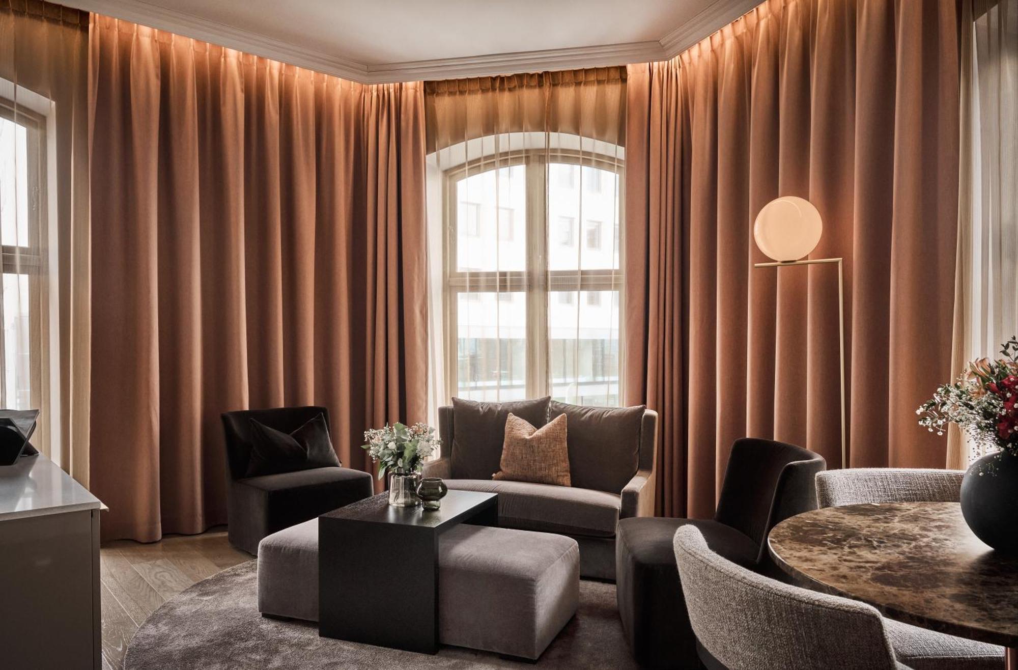 Opus 16 Hotel Bergen Exterior photo Curtains