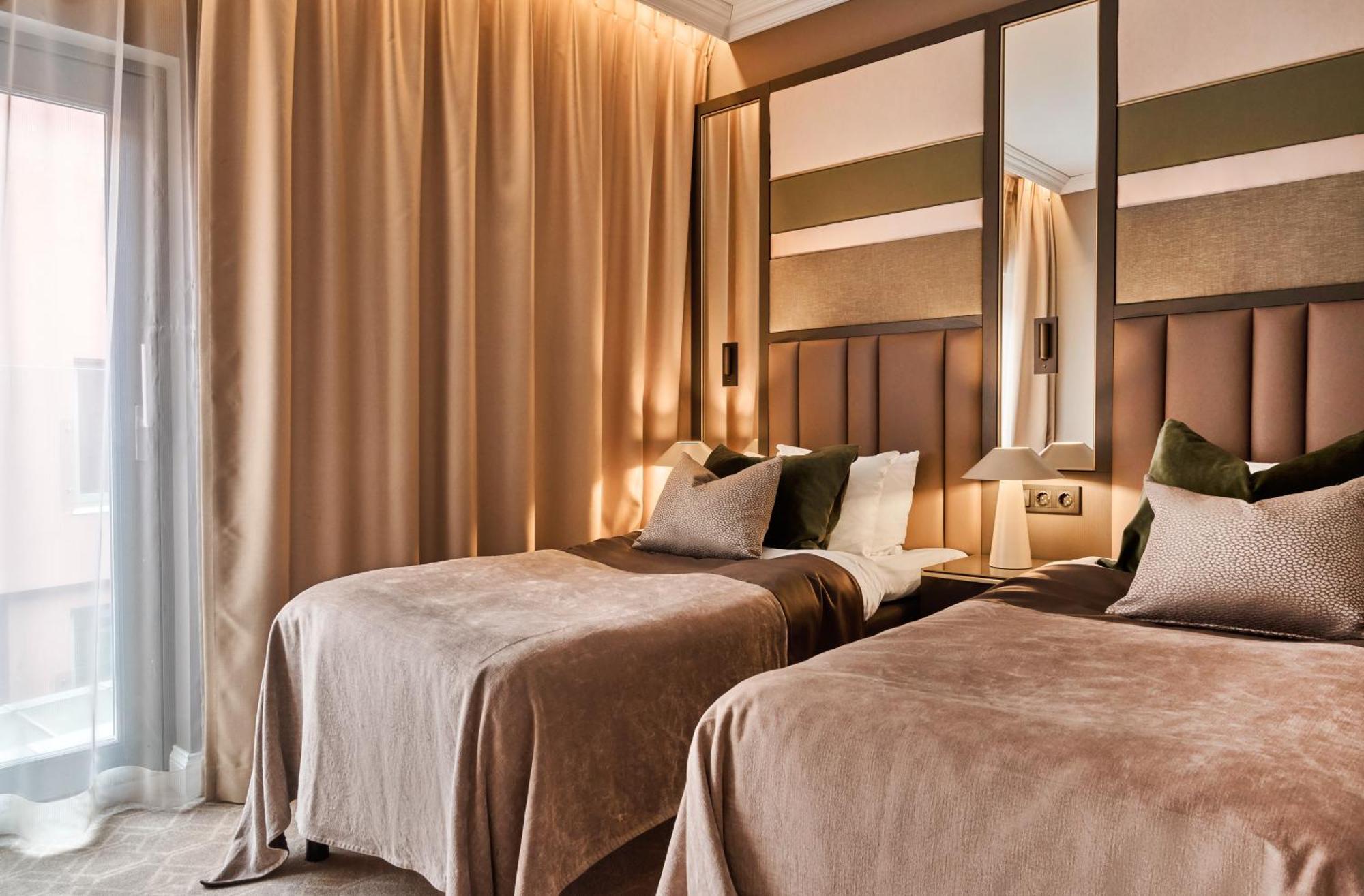 Opus 16 Hotel Bergen Exterior photo A room at the hotel