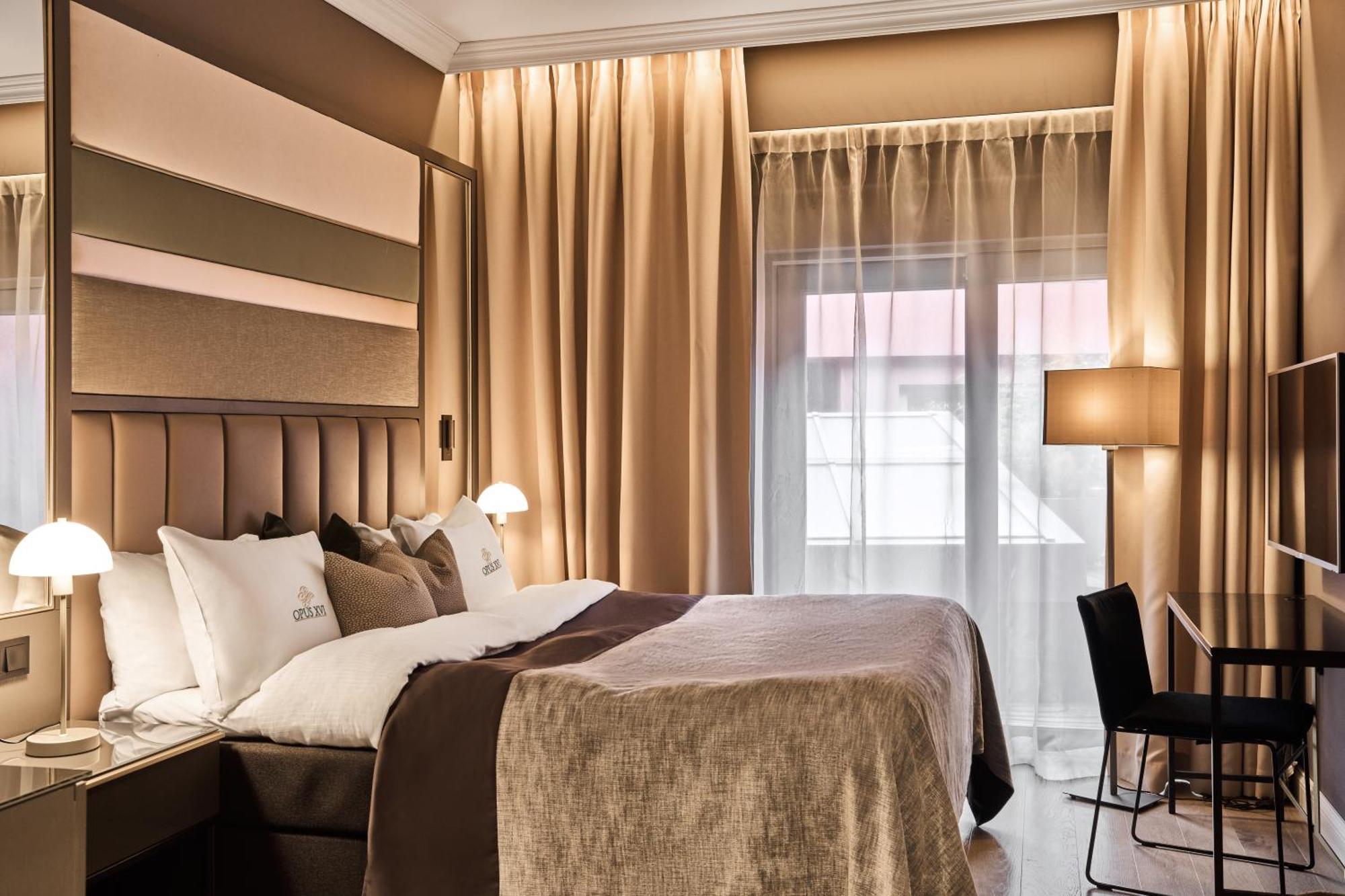 Opus 16 Hotel Bergen Exterior photo A bedroom at the hotel