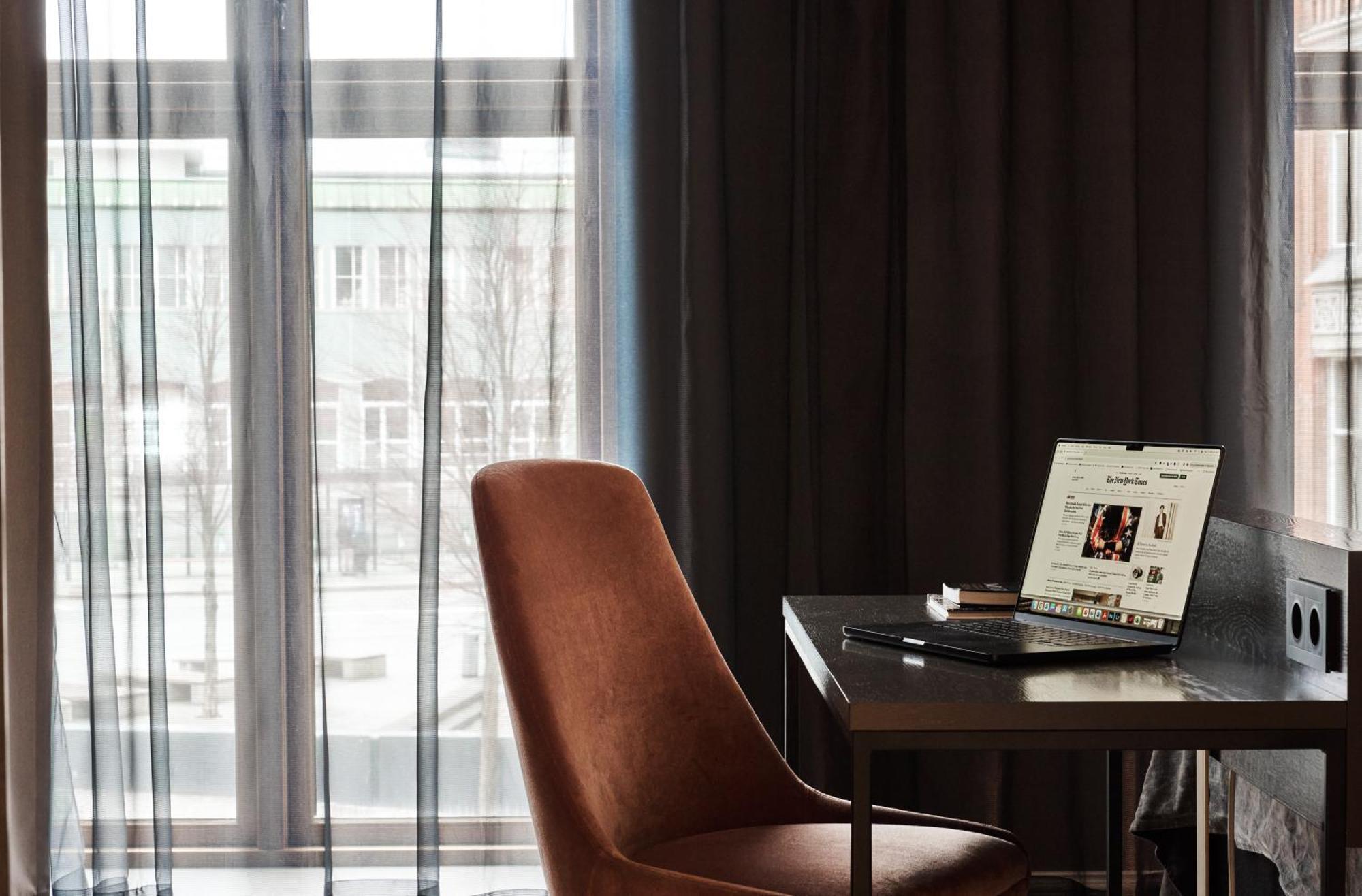 Opus 16 Hotel Bergen Exterior photo A room at the hotel